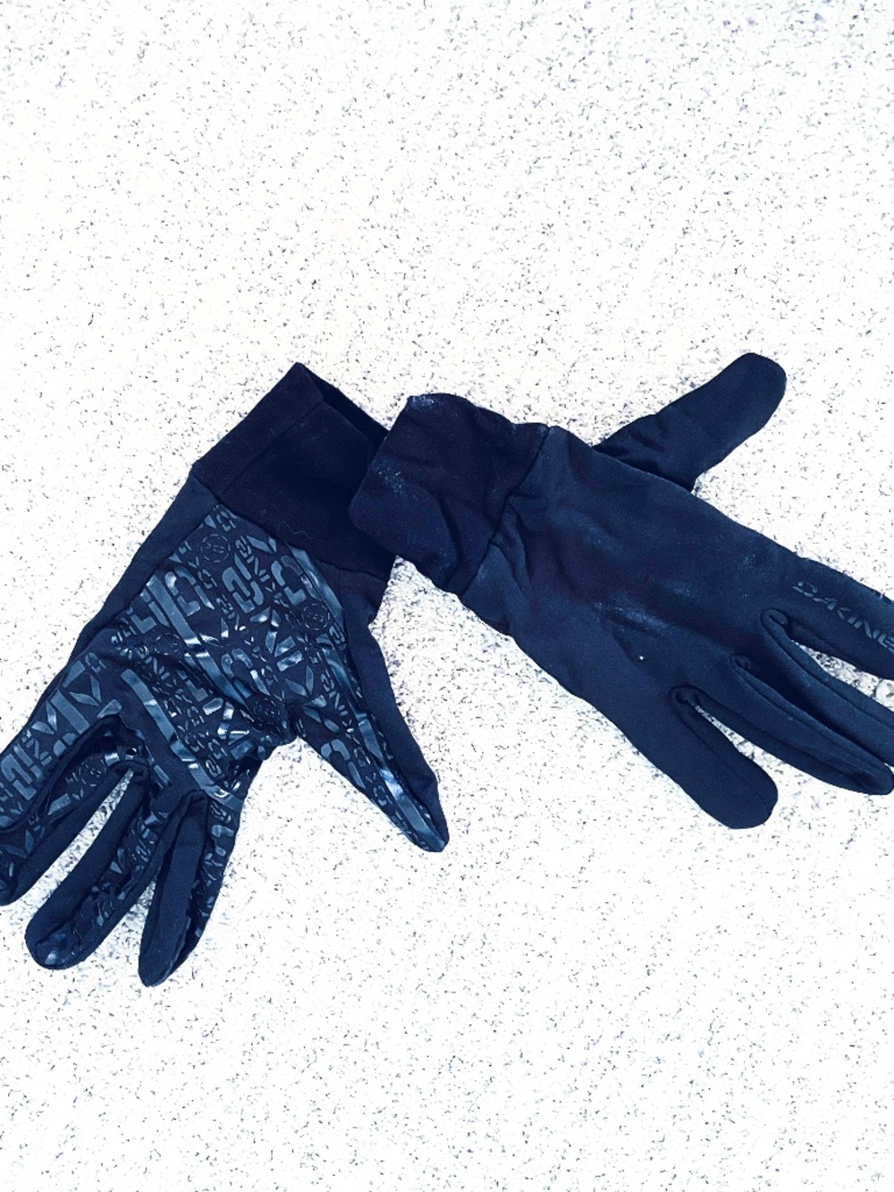 Dakine-ski glove/mitten liner-medium
